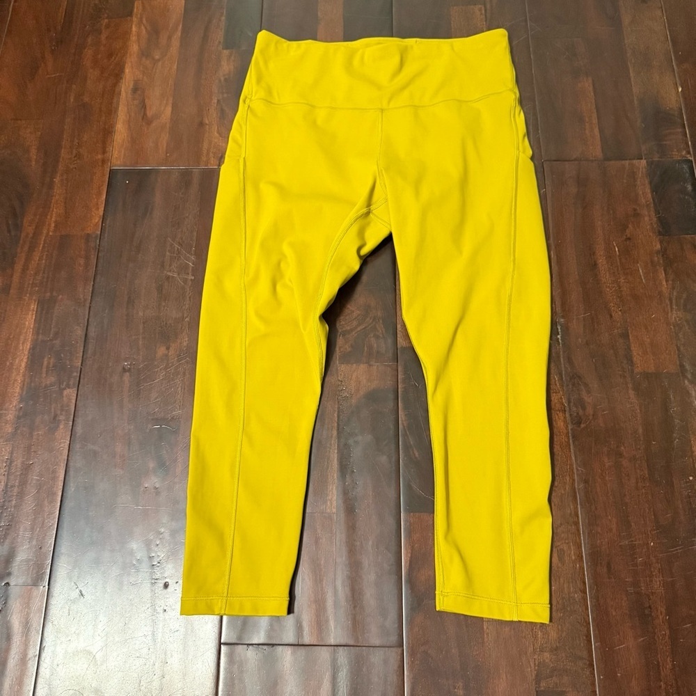 Athleta Ultimate Stash Pocket 7/8 Tight Women’s Size 1X Oxidized Yellow